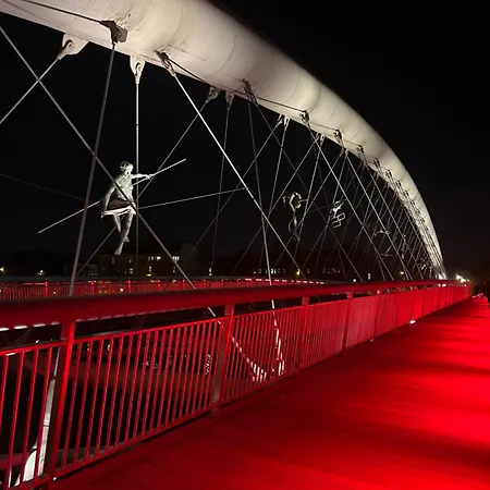 Solna - Comfort In Heart Of Διαμέρισμα Krasków